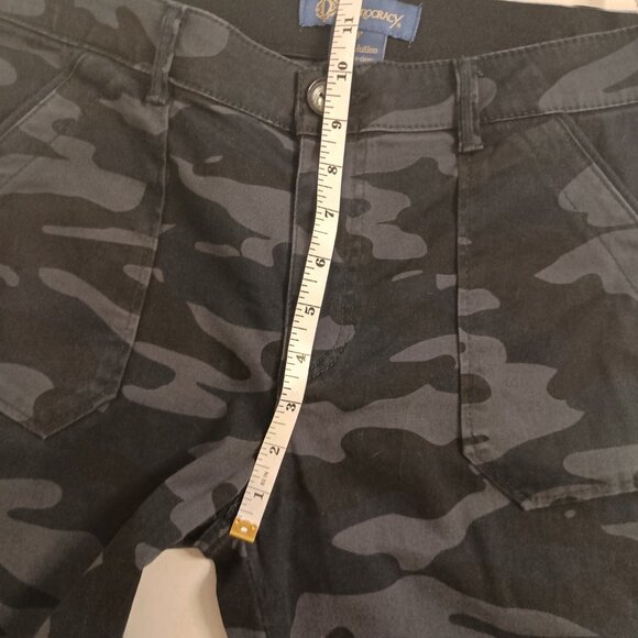Democracy Women’s Absolution Blue Black Gray Camo Skinny Jeans Size 8 - Picture 13 of 15